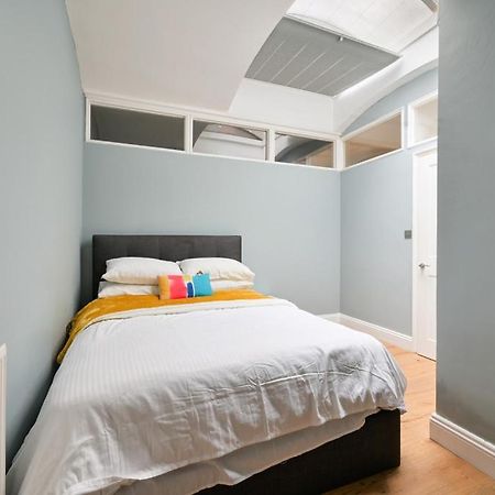 Cozy Hideaway In South Ken! Daire Londra Dış mekan fotoğraf
