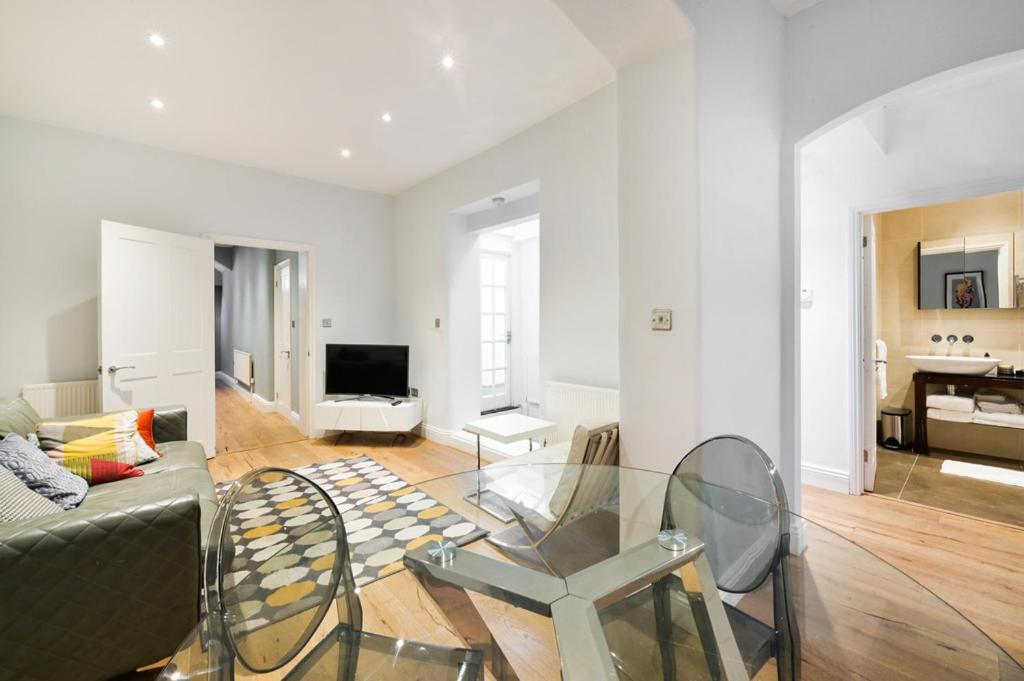 Cozy Hideaway In South Ken! Daire Londra Dış mekan fotoğraf