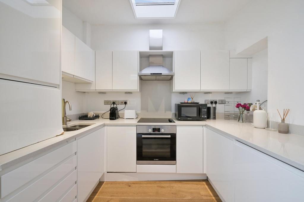 Cozy Hideaway In South Ken! Daire Londra Dış mekan fotoğraf